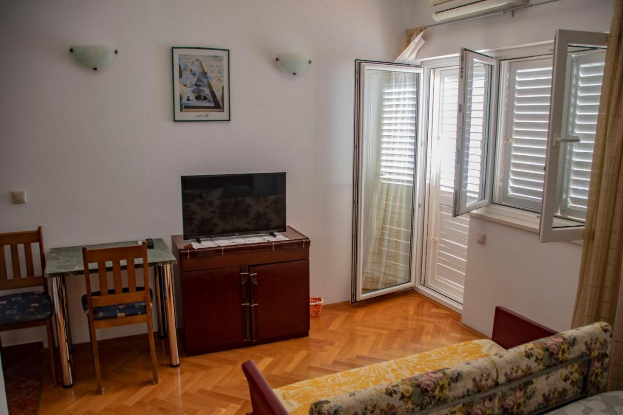 Lile By The Sea, Zavode Apartment Celina