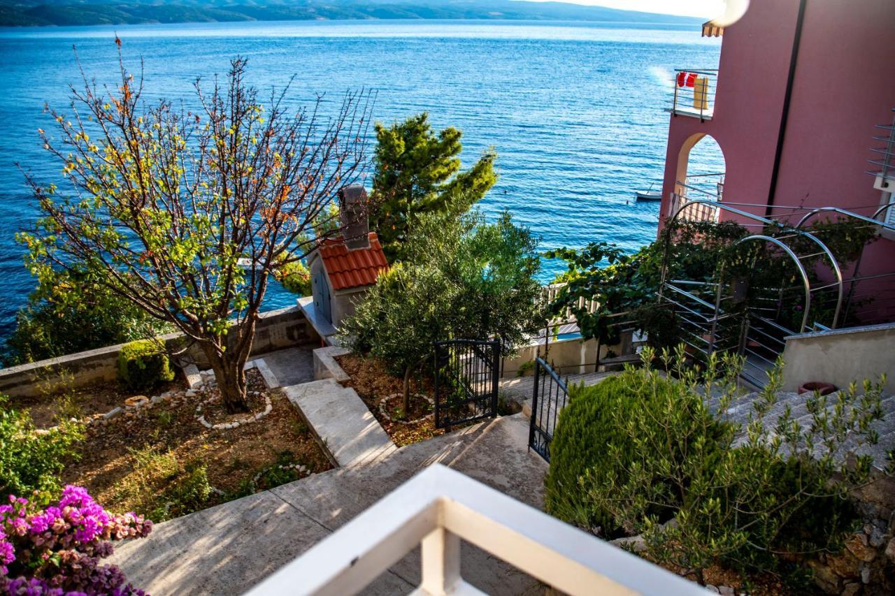 Apartment Lile By The Sea, Zavode *